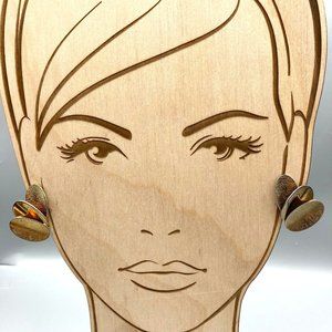 Chic Vintage Flared Thumbprint Earrings, Unique Gold Tone Clip Ons